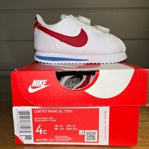 *NEW* Nike Cortez - size 4C